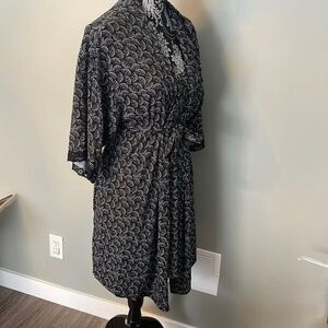 Emily & Jane NEW Sleep Robe and Dress Small